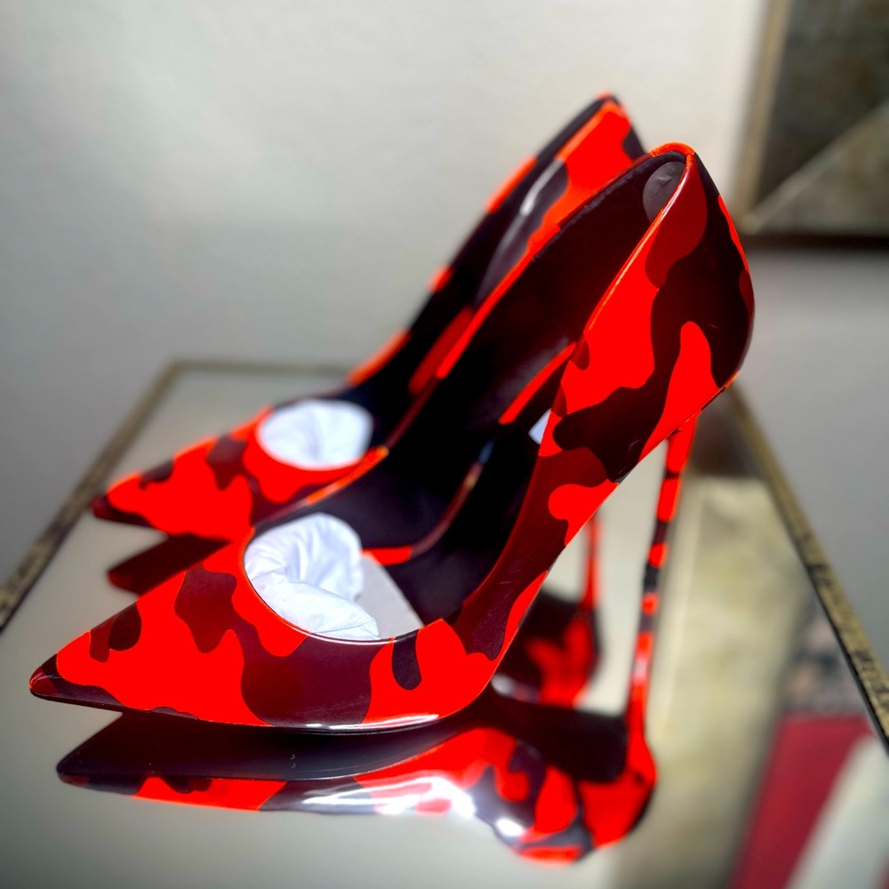 Steve Madden Orange Multi Vala pump